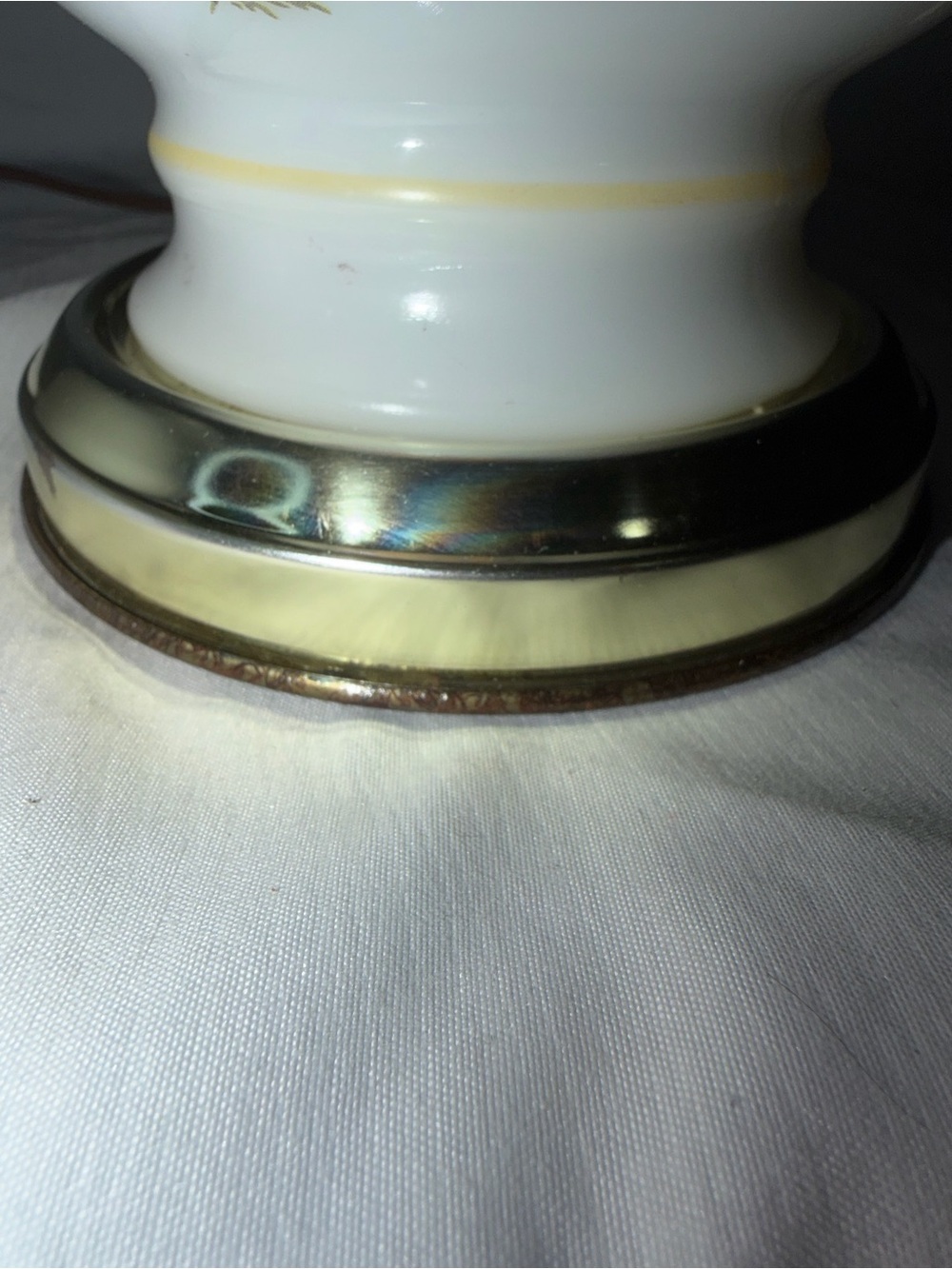 Vintage Floral Milk Glass "Gone With The Wind" Style Hurricane Lamp - Picture 13 of 16